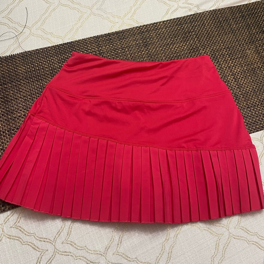 Chic Scarlet Pleated Skater Skirt